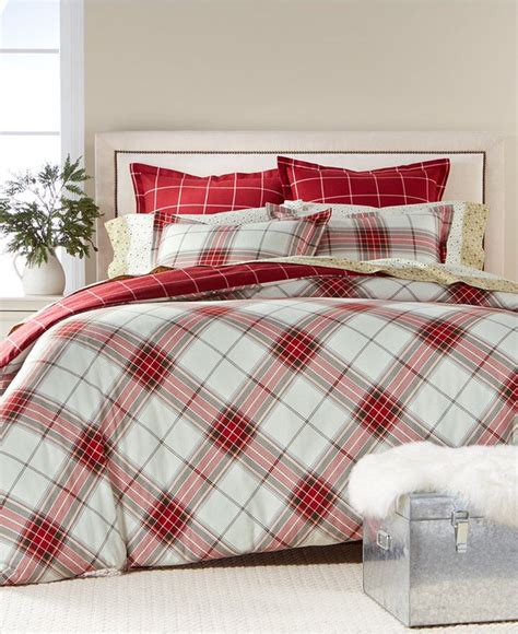 An easy way to instantly elevate the look of a bedroom, this classic french scroll pattern is taken to chic dimensions in a jacquard weave. Martha Stewart plaid bedset | Plaid bedding, Flannel ...