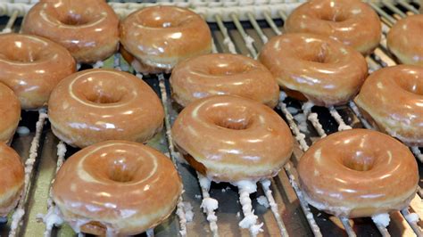 Krispy Kreme Brings Back Green Doughnuts For St Patricks Day Weekend