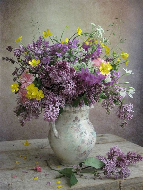 Pin By Ys On Beautiful Pics Still Life Flowers Flower Painting