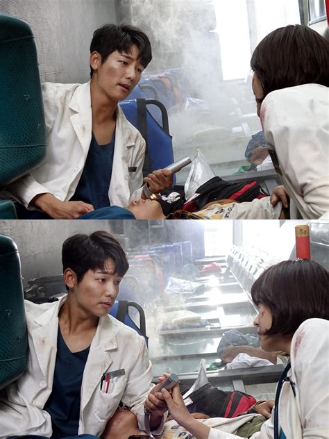 Drama series depicts the story of young doctors who provide medical service to island residents via a hospital ship. Watch Hospital Ship episodes 13 and 14 online: Kwak Hyun ...