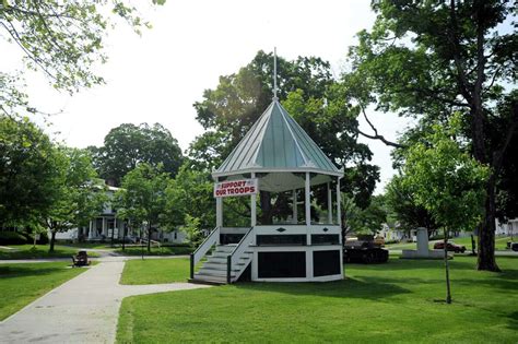 New Milford Looks To Highlight Towns Best Features
