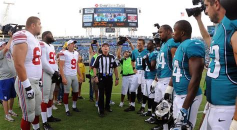 As Nfl Season Nears Focus Turns To Officials The New York Times