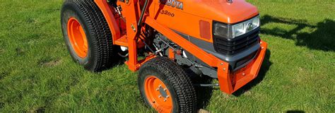 L3200 Kubota Compact Tractor Uk With 4 In 1 Loader Beckside Machinery
