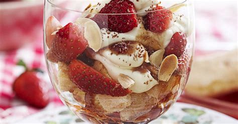 Why buy them when you can serve them homemade? 10 Best Strawberry Trifle with Ladyfingers Recipes