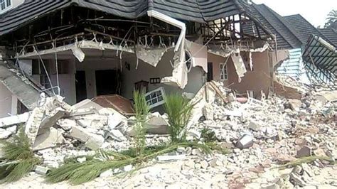 Federal Government Demolishes Don Waneys Mansion Herald Nigeria