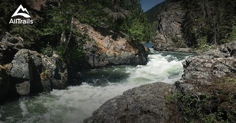 Best Trails In Roderick Haig Brown Provincial Park