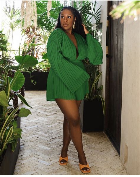 Pin on I need this in my closet | Classy casual outfits, Classy short