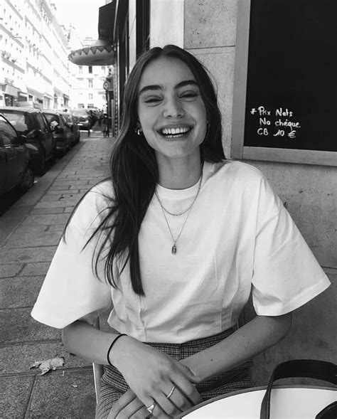 Image Discovered By 𝚟𝚘𝚢𝚊𝚐𝚎𝚛 Find Images And Videos About Girl Black And White And Smile On We