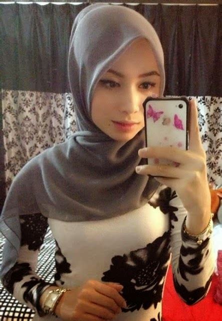 (GAMBAR) GADIS MELAYU BERTUDUNG YANG COMEL | My Info Hub