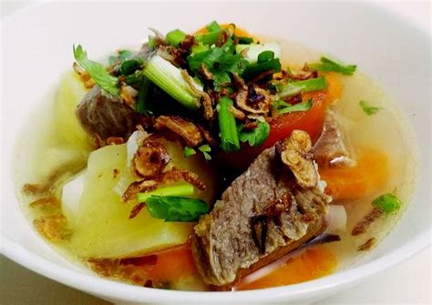 Sup kambing or sop kambing is a southeast asian mutton soup, commonly found in brunei darussalam, indonesia, malaysia, singapore. Resep Sop Daging Tulangan Sapi / Buntut oleh Etee Nech - Cookpad