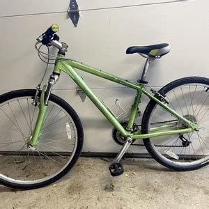 Last chance to vote for our #bespokebikebuild hp racer on nine t. 2006 K2 T:Nine