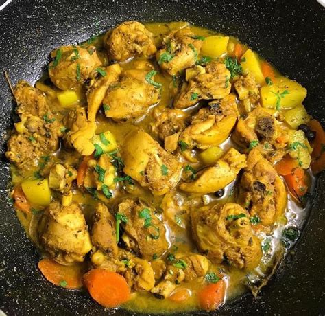 Jamaican Curry Chicken Recipe Jamaican Foods And Recipes Authentic