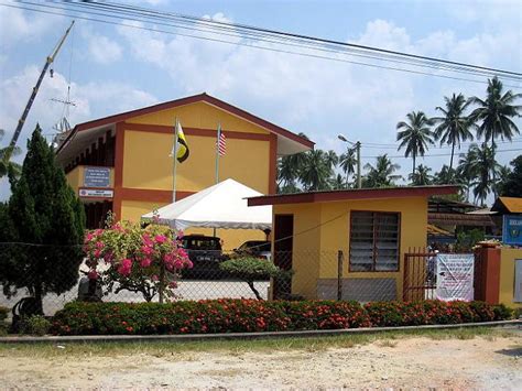Sekolah kebangsaan laguna merbok (3 קמ). Sekolah Kebangsaan Kampong Kedah - Parit Buntar, Perak