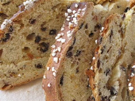 Germany has some special easter specialties, and one is the easter sweet bread wreath. Easter Breads from Germany - Recipes and History