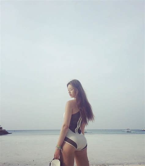 Fans Freak Out Over Photos Of What Appears To Be Suzy In A Swimsuit