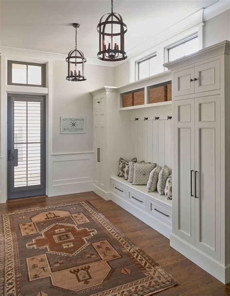 22 Neat Entryway Wardrobe Ideas For The Perfectionist ~