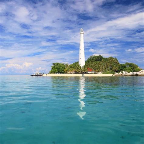 Pulau Lengkuas Destinasi Wisata Indah Di Bangka Belitung Indonesia