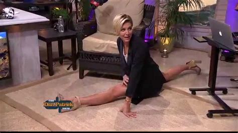 DP Live Look In Charissa Thompson Does The Splits 5 21 15 YouTube