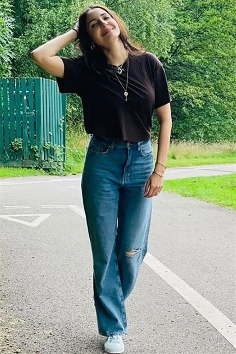 6 Of Anushka Sharmas Best Off Duty Looks That Are Laid Back Yet