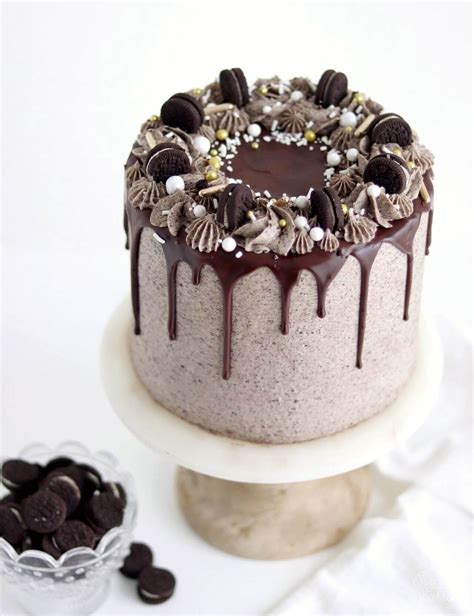 Top it with mini oreos for extra cookie goodness. Oreo Cookies & Cream Cake Recipe - Sugar & Sparrow