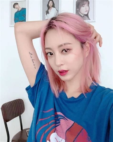 Pink Hair Too Beautiful Han Ye Seul Blonde Pink Dye Sighted Rob