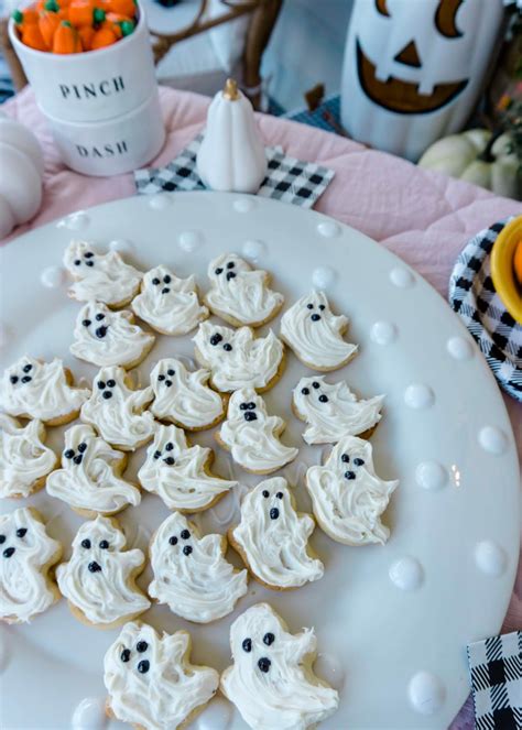 Casper The Friendly Cookie Diy Halloween Ghost Sugar Cookie Cutouts
