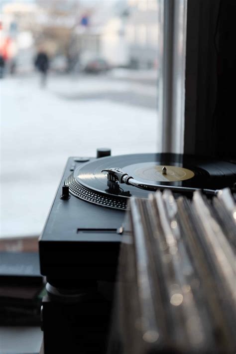 Why Owning A Record Player Is Still Awesome In 2020 Bit Rebels