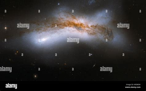 Hubble Interacting Galaxy Ngc 520 2008 04 24 Stock Photo Alamy