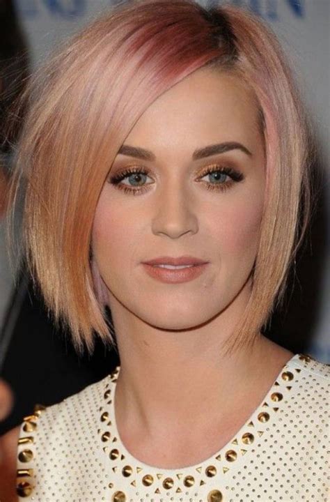 We absolutely love pixie hairstyles and glasses. 50 Cool Hairstyles for Big Forehead and Thin Hair - Trendy ...