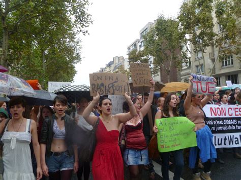 La Slutwalk Parisienne Du 6 Octobre
