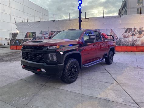 A Better Look At The Chevrolet Silverado Hd Z71 Sport Gm Authority