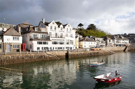 Ship And Castle Hotel In Devon Coast And Country Collection