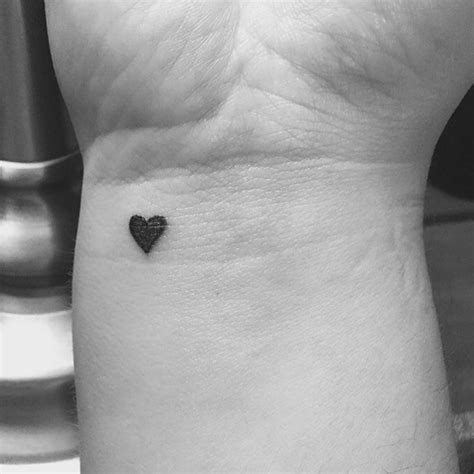 Makeup Beauty Hair And Skin 55 Tiny Heart Tattoos That Are Simply Too