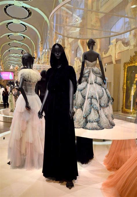 Christian Dior Une Exposition Sur 70 Ans De Haute Couture Au Musée Des