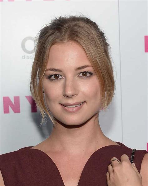 Nude Pictures Of Emily Vancamp Which Will Make You Swelter All Over Page Of Best Hottie