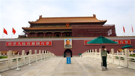 Tiananmen Square In Beijing Expedia