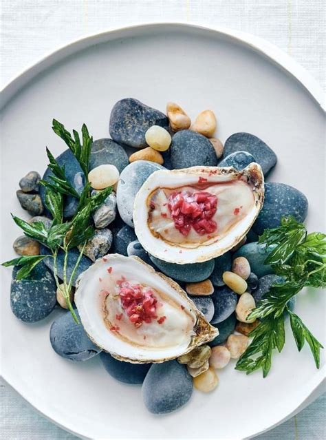 Oysters With Pomegranate And Pink Pepper Mignonnette Ricardo Recipe