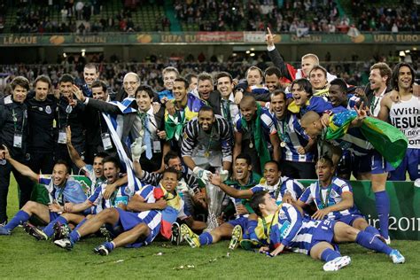 11 февраля 06:52 |трибуна|блог liga inside. #7AnosBnR - O melhor 11 do FC Porto nos últimos 7 anos ...
