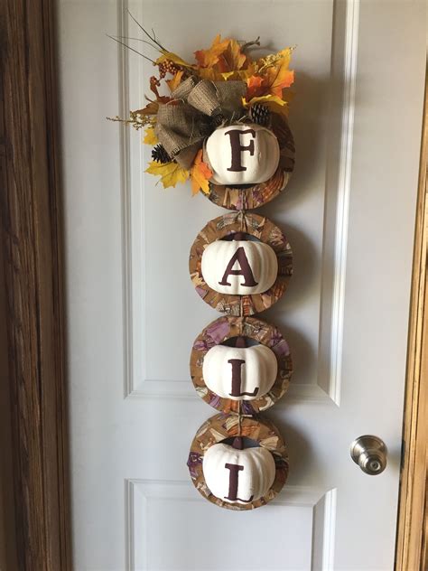 They're a heaven on earth and a place to find everything you need for $1 or less. Pin by Megan Wilson on Fall | Dollar tree decor, Thanksgiving decorations diy, Fall decor diy