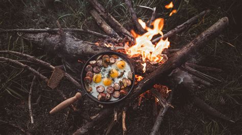 Download Wallpaper 3840x2160 Bonfire Camping Fried Eggs Fire 4k Uhd 169 Hd Background