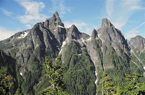 Victoria Peak Sutton Range Mountain Information