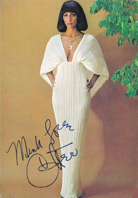 Cher Cher Show Photo Shoot 197576 Gown By Bob Mackie 70s Fashion Cher Outfits Fashion Inspo
