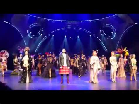 This is perhaps unsurprising, for the 500 stunning costumes were designed by the world star of parisian. THE ONE Grand Show - Friedrichstadt-Palast Berlin - YouTube