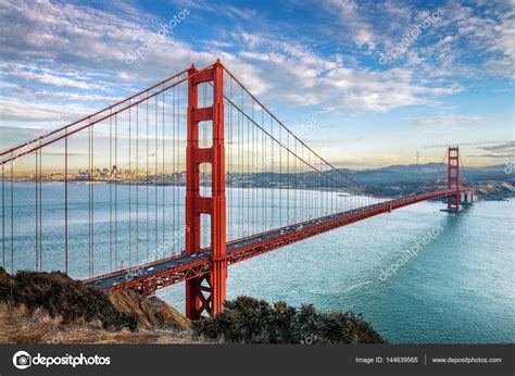 Golden Gate Bridge San Francisco — Stock Photo © Ventdusud 144639565