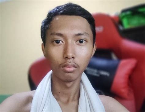 Jual Foto Selfie Mahasiswa Asal Semarang Ini Kayak Mendadak