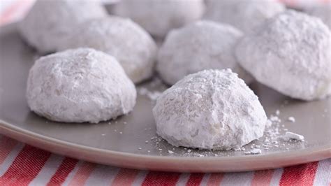 Christmas in russia is normally celebrated on january 7th (only a few catholics might celebrate it on the dessert is often things like fruit pies, gingerbread and honeybread cookies (called pryaniki) and. Easiest-Ever Russian Tea Cakes recipe from Pillsbury.com