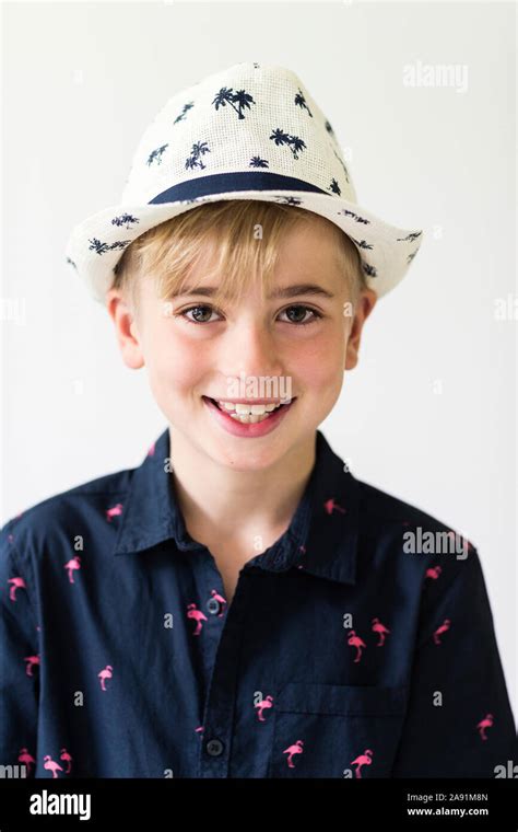 Blonde Boy Looking Up Hi Res Stock Photography And Images Alamy