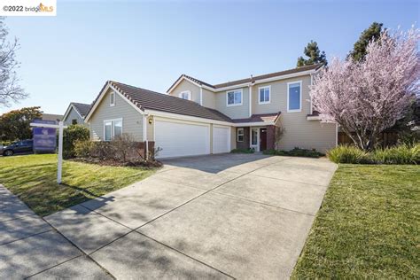 3005 Whisper Creek Ln, Petaluma, CA 94954 | MLS# 40981128 | Redfin