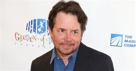 Michael andrew fox oc (born 9 june 1961), known professionally as michael j. Michael J. Fox Death Hoax