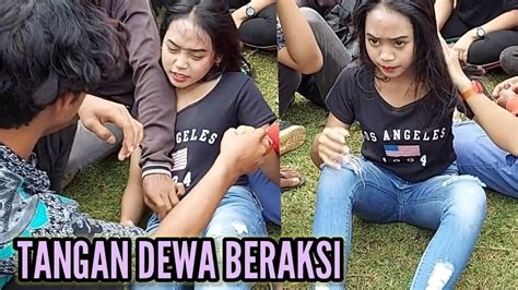 Menang Banyak Pawang Main Tangan Cewek Kesurupan Jaranan Kuda